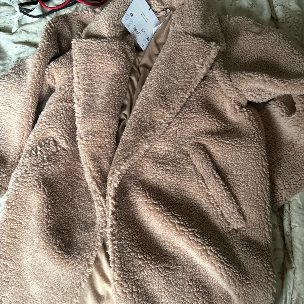 ALO Yoga Sherpa trench in chai latte sold out